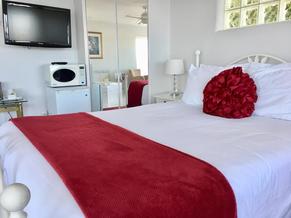 Casa Grande Inn Qualicum Beach Zewnętrze zdjęcie