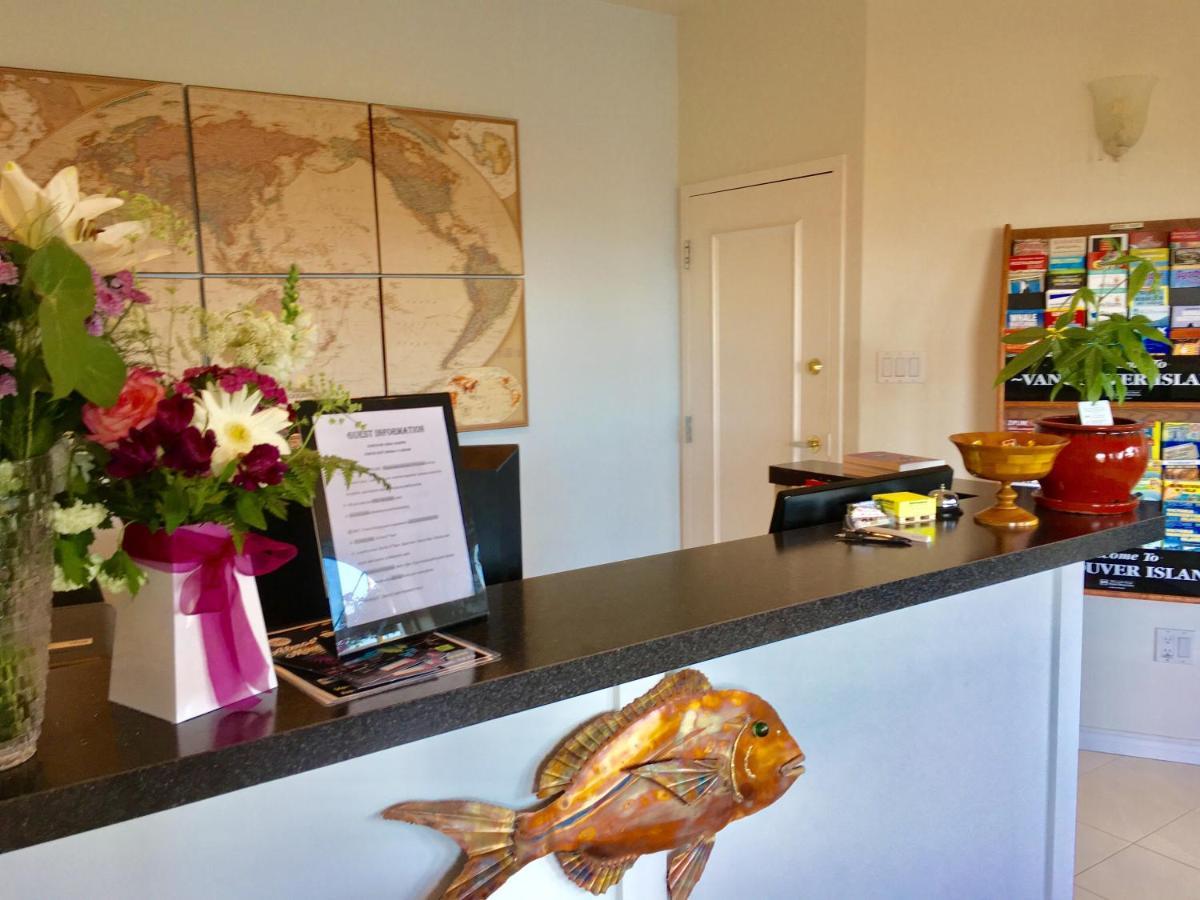 Casa Grande Inn Qualicum Beach Zewnętrze zdjęcie
